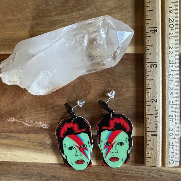 NWT David Bowie earrings Ziggy Stardust - Picture 4 of 4